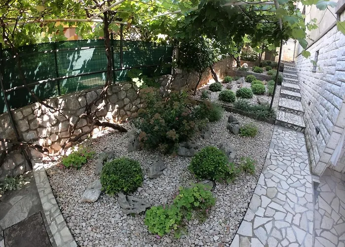 Apartments Gorana